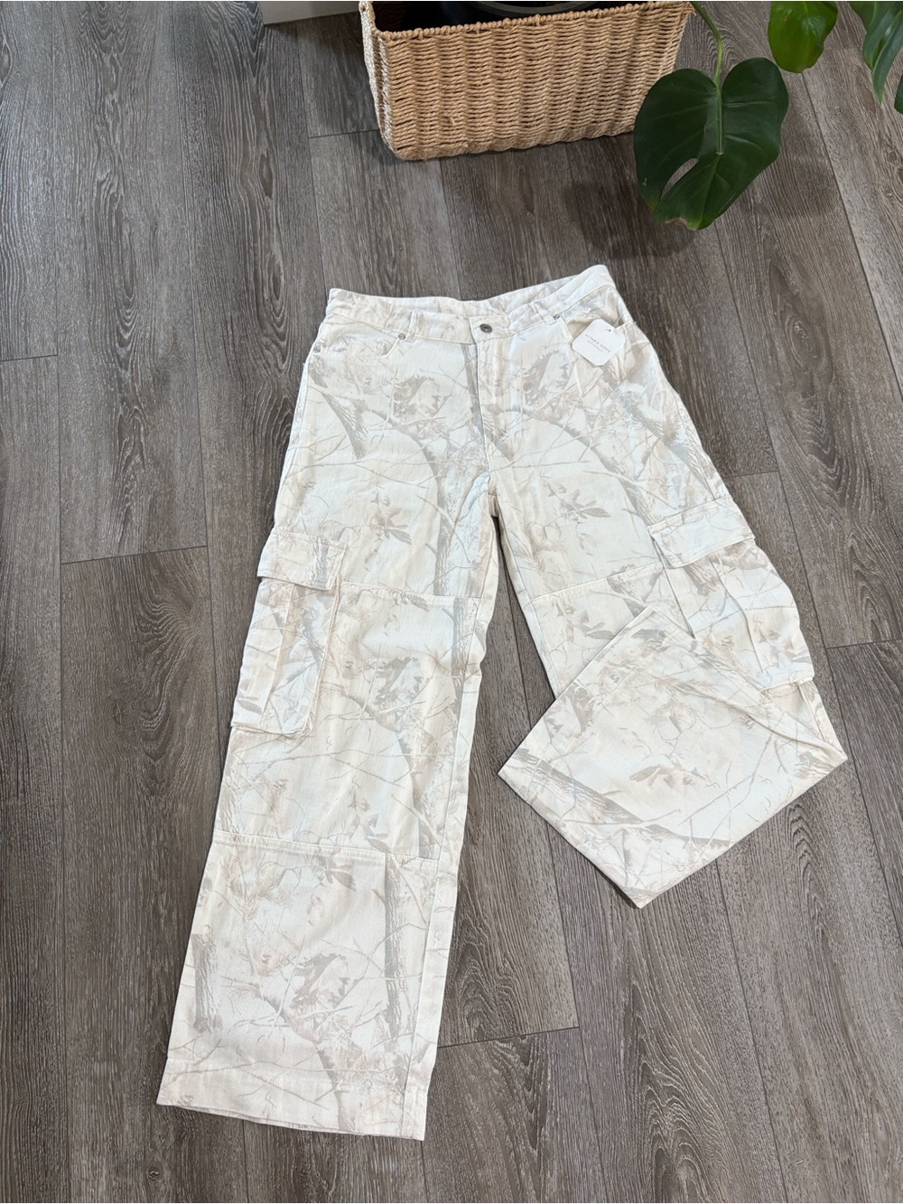 Altar'd State Women's cargo pants.